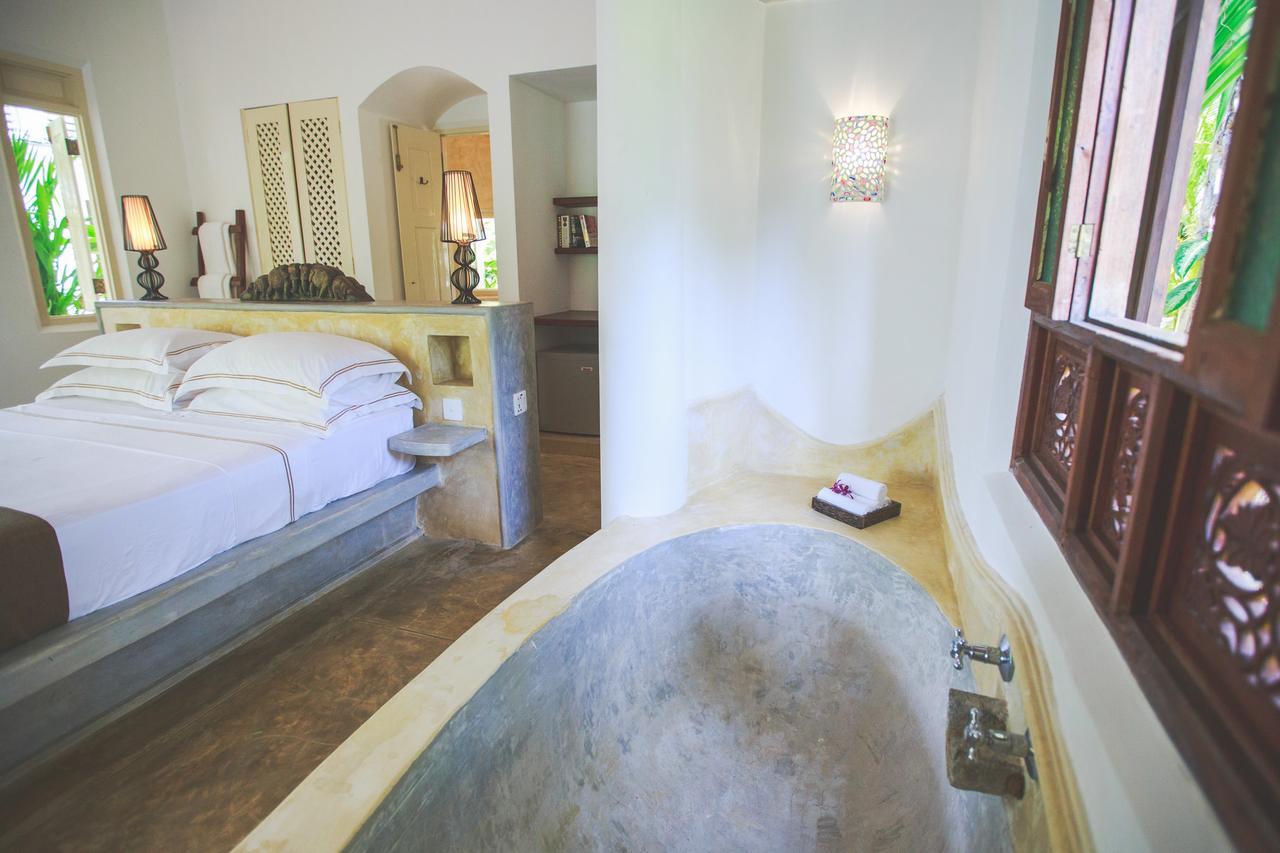 Karmel Villa Thalduwa Island - Five Bedroom Luxury Villa With Private Pool Ahangama Exterior foto